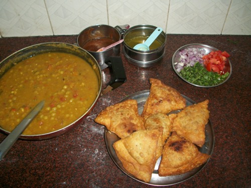 ingredients used for making samosa chaat