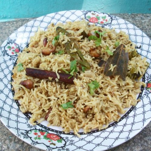 Tamarind Rice | Puliyogare Recipe | Kovil Puliyodharai Recipe