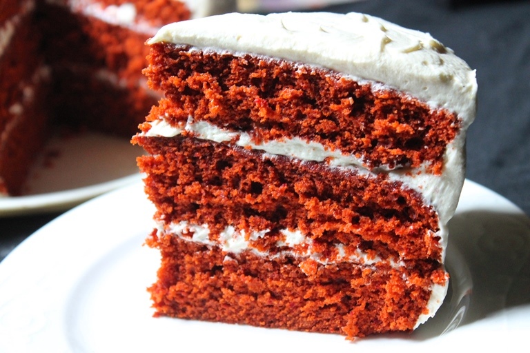 Vegan Red Velvet Cake - Nora Cooks