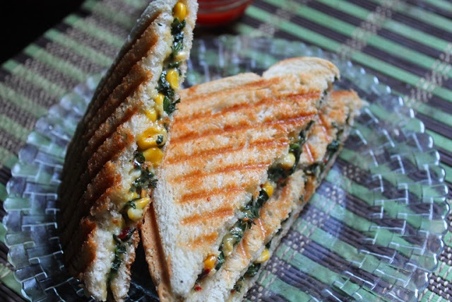 Grilled Corn, Spinach & Cheese Sandwich Recipe - Sweet Corn & Spinach ...