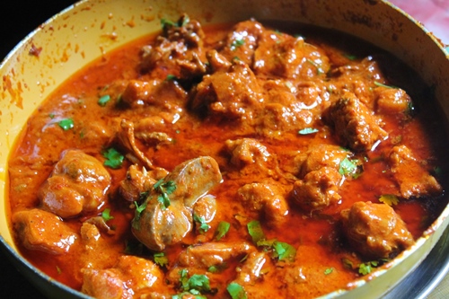 Spicy Indian Red Chicken Curry Recipe - Yummy Tummy