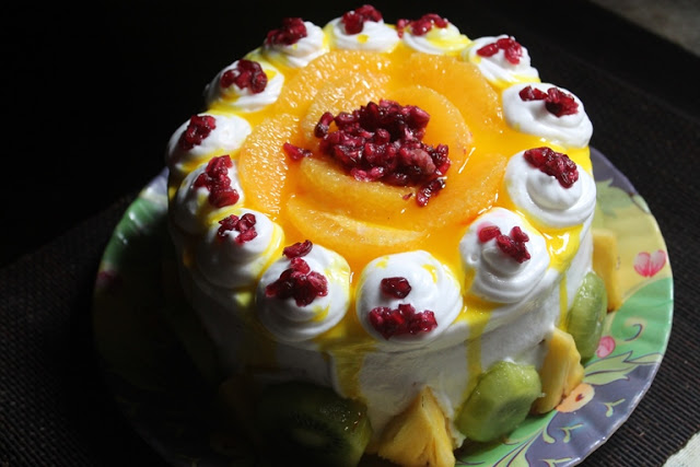 Chinese Bakery Fruit Sponge Cake