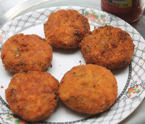 Indian Chicken Cutlet recipe, How to make easy chicken cutlet - Fas Kitchen