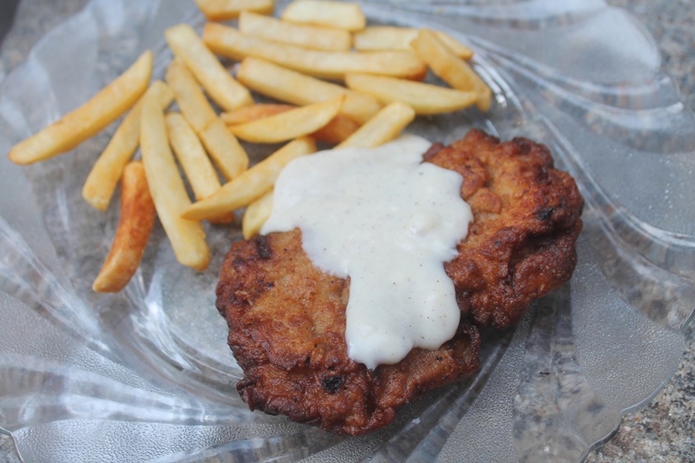 Chicken Fried - Chicken with Gravy / Fried Chicken with Gravy