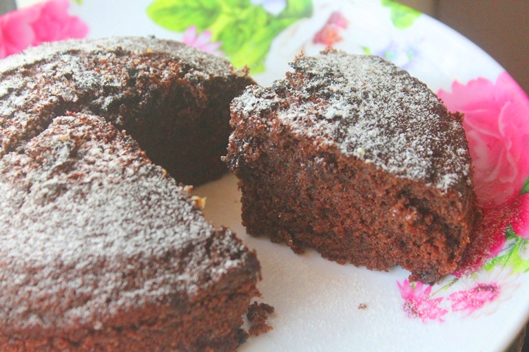 Easy Small Batch Chocolate Cake (6-inch) - Sweetest Menu