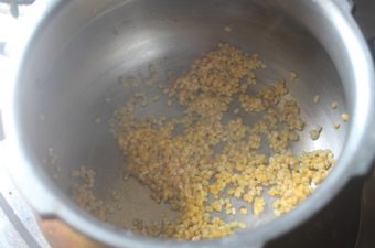 Varagu Arisi Sakkarai Pongal Recipe - Kodo Millet Sweet Pongal Recipe