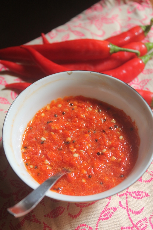 Maharashtrian Fresh Red Chilli Chutney - Easy Chutney Recipes