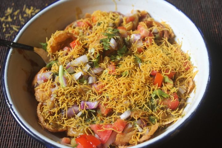 Green Peas Chaat Recipe - Green Peas Puri Chaat Recipe