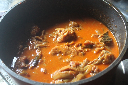 Kuttanadan Chicken Curry Recipe - Keralan Chicken Curry Recipe