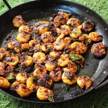 Prawns Tawa Fry Recipe - Tawa Prawns Recipe - Yummy Tummy