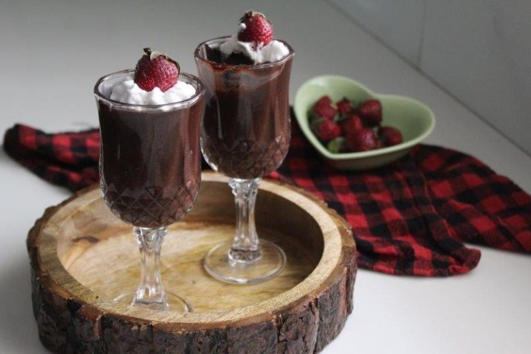 Blender Chocolate Mousse Recipe - Yummy Tummy