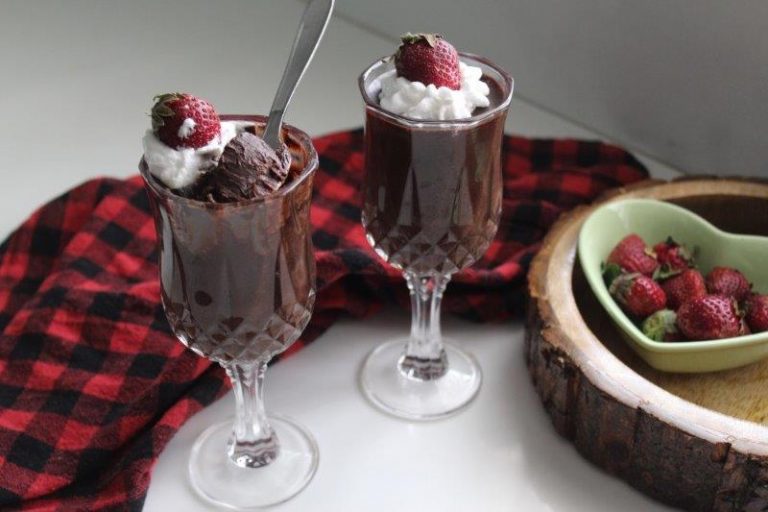 Blender Chocolate Mousse Recipe - Yummy Tummy