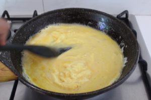 Magic 15 Seconds Creamy Scrambled Eggs Recipe - 45