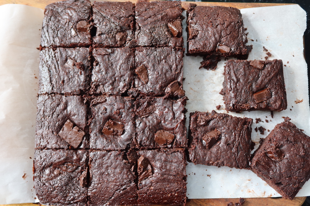 eggless brownie baked