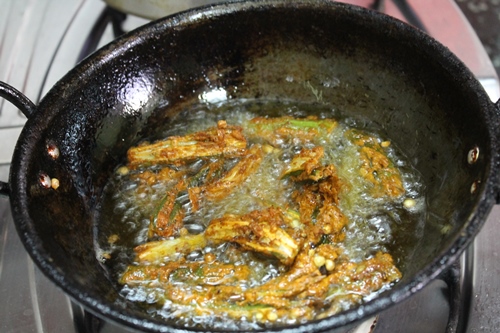 Kurkuri Bhindi Recipe   Crispy Bhindi Recipe - 29