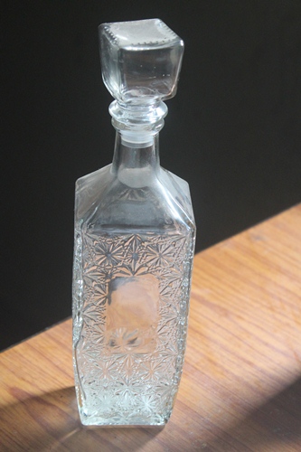 glass decanter for making vanilla extract
